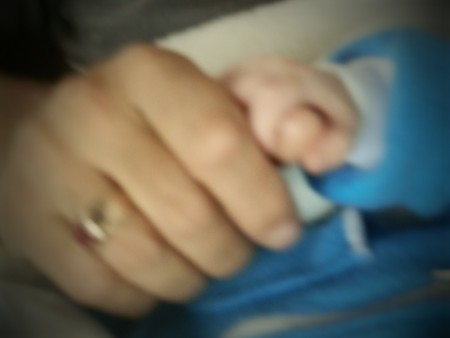 Mi mano y la de Valentino